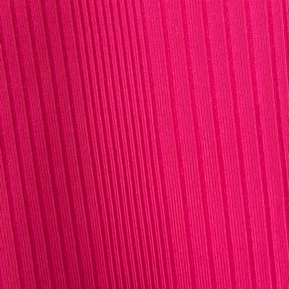 Intempo Cut Out Mock Neck Tank. Dark Pink. Size 1X. NWT - Picture 3 of 4